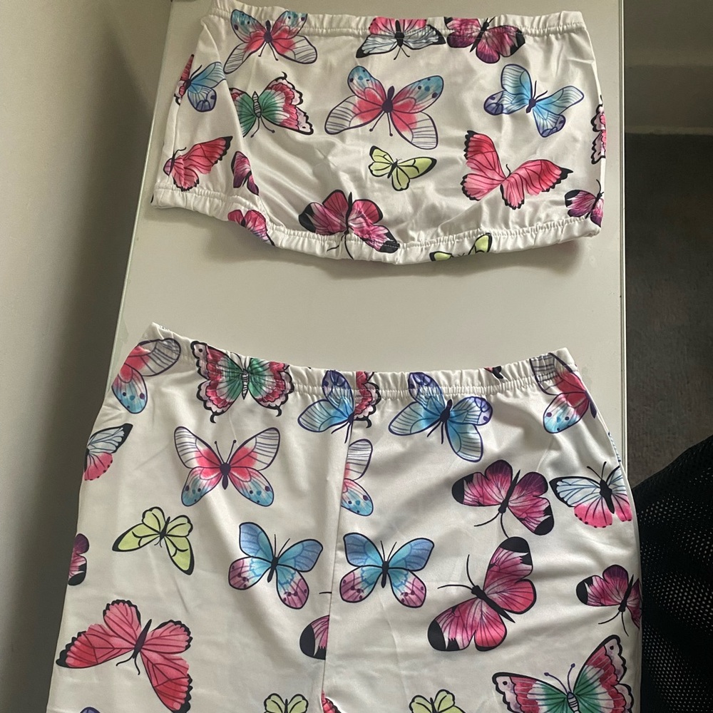 Two piece set